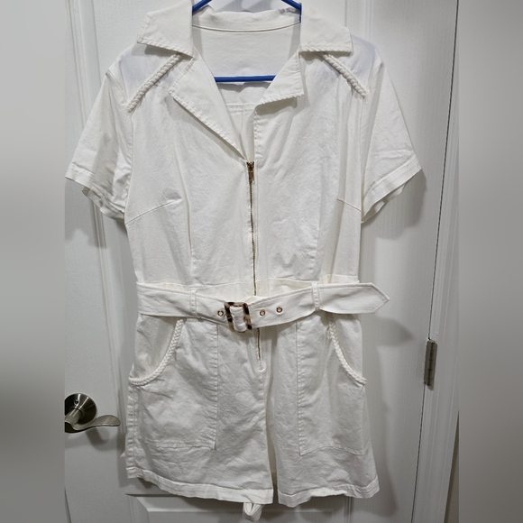 SHEIN White Belted Short Romper - Picture 1 of 10